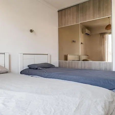 Flat With Swimming Pool Close To The Sea Cagnes-sur-Mer
