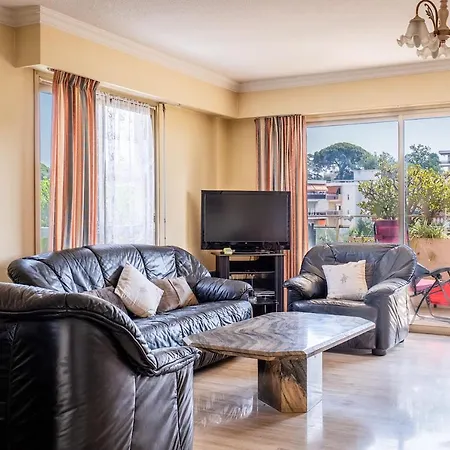 Apartman Flat With Swimming Pool Close To The Sea *