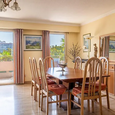 Apartman Flat With Swimming Pool Close To The Sea *